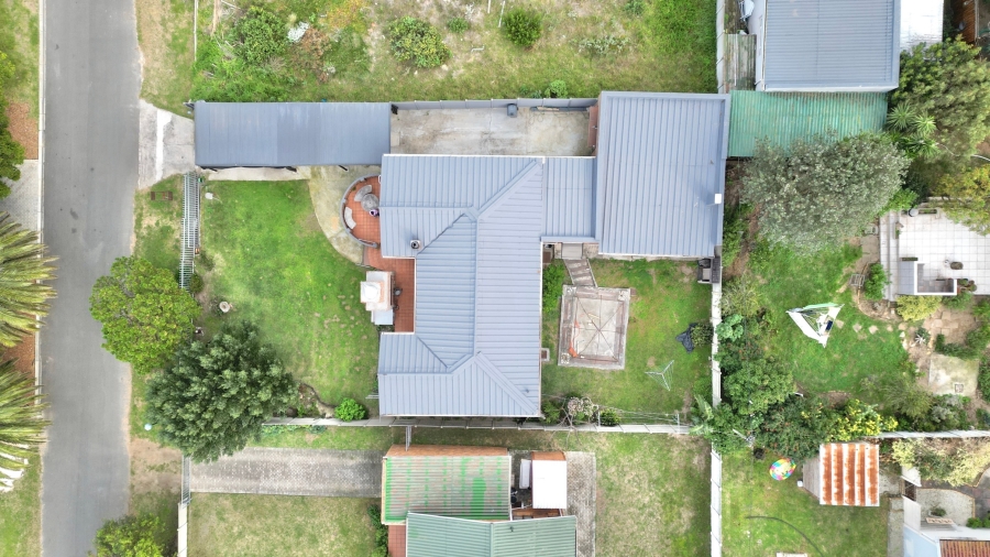 3 Bedroom Property for Sale in Palmiet Western Cape